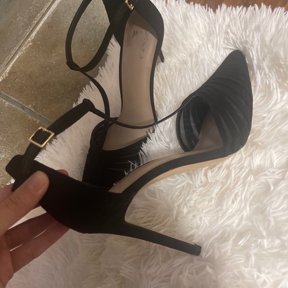 Heel’s shoes women I wore it once time with box size 8 m - Picture 5 of 11